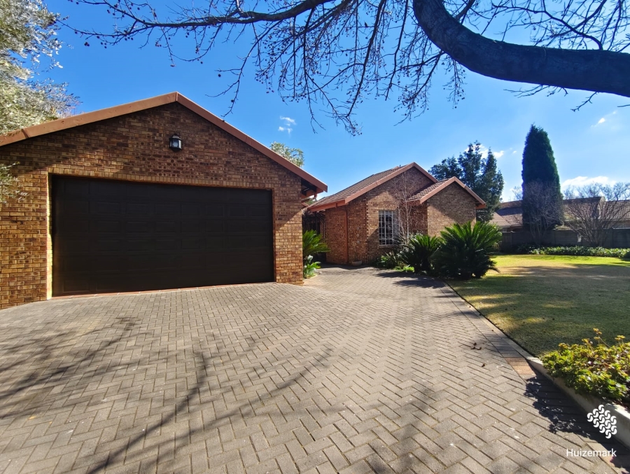 4 Bedroom Property for Sale in Vaalpark Free State